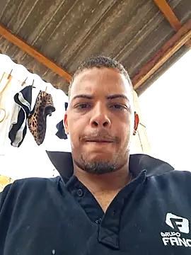 Snapshot of CLARO123F chatting on November 2025 11:58:01 AM CLARO123F online show from November 2025 11:58:01 AM