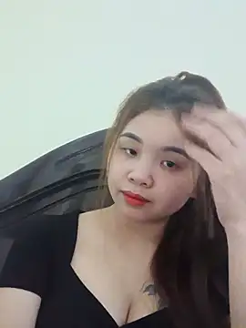 Queen-hot111 online show from November 2025 01:56:02 PM