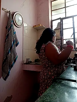 Snapshot of CUTE-LOVE-SWEETS chatting on April 2026 04:55:01 AM CUTE-LOVE-SWEETS online show from April 2026 04:55:01 AM