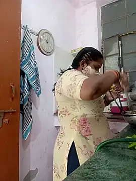 Snapshot of CUTE-LOVE-SWEETS chatting on April 2026 03:16:01 PM CUTE-LOVE-SWEETS online show from April 2026 03:16:01 PM