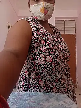Snapshot of CUTE-LOVE-SWEETS chatting on June 2026 04:21:02 AM CUTE-LOVE-SWEETS online show from June 2026 04:21:02 AM