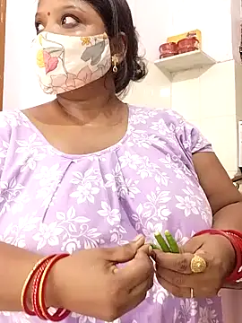 Snapshot of CUTE-LOVE-SWEETS chatting on June 2026 04:11:01 PM CUTE-LOVE-SWEETS online show from June 2026 04:11:01 PM