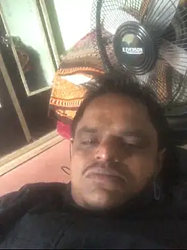 Snapshot of sexguruxxx chatting on November 2025 04:04:01 AM sexguruxxx online show from November 2025 04:04:01 AM