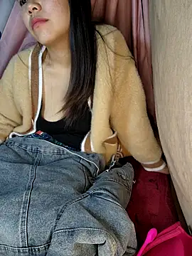 Snapshot of Xiu-L chatting on February 2026 09:30:02 PM Xiu-L online show from February 2026 09:30:02 PM