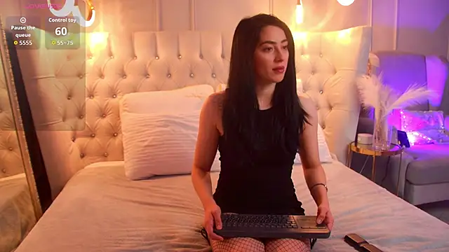 Snapshot of VelissaBowen chatting on December 2025 09:29:01 AM VelissaBowen online show from December 2025 09:29:01 AM