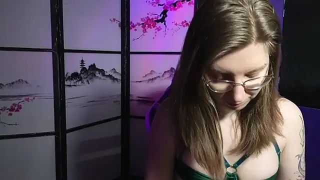 Snapshot of scarlettsrose chatting on June 2026 10:15:01 AM scarlettsrose online show from June 2026 10:15:01 AM