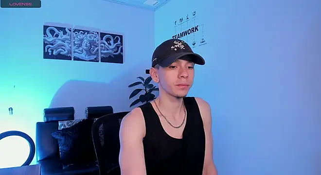 Snapshot of James_Adams_01 chatting on November 2025 12:27:02 PM James Adams 01 online show from November 2025 12:27:02 PM