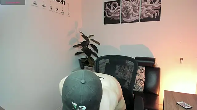 James Adams 01 online show from December 2025 12:45:02 PM