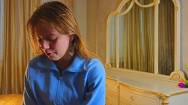 Snapshot of PeterSkaff chatting on November 2025 08:40:01 AM PeterSkaff online show from November 2025 08:40:01 AM