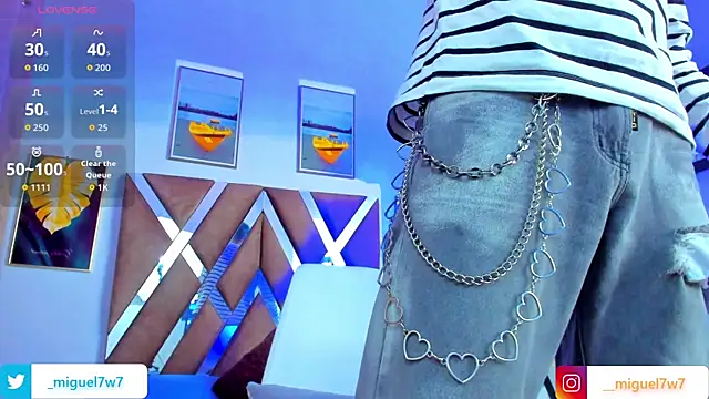   Miguel7w7 online show from November 2025 05:15:02 PM