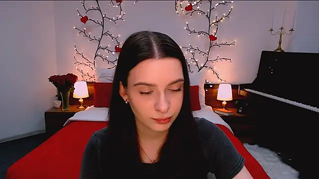 Snapshot of charming_berry chatting on November 2025 06:06:02 AM charming berry online show from November 2025 06:06:02 AM