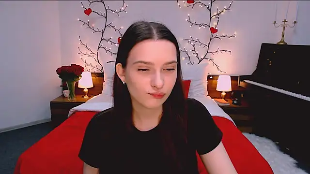 Snapshot of charming_berry chatting on December 2025 06:07:02 AM charming berry online show from December 2025 06:07:02 AM