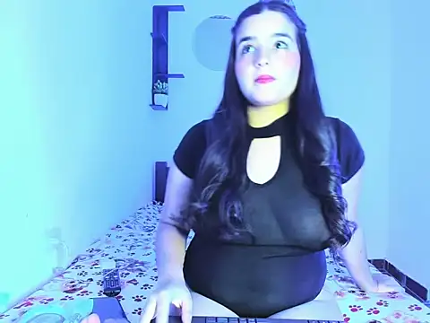 Snapshot of Babyhoney18 chatting on December 2025 06:24:02 PM Babyhoney18 online show from December 2025 06:24:02 PM