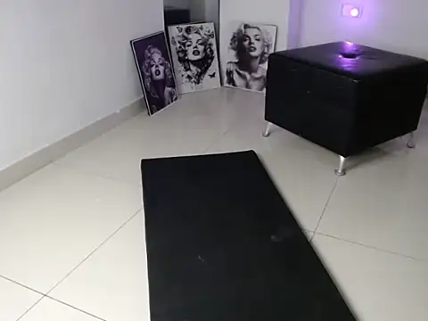 Snapshot of Annie_Cervantez chatting on January 2026 02:48:02 AM Annie Cervantez online show from January 2026 02:48:02 AM