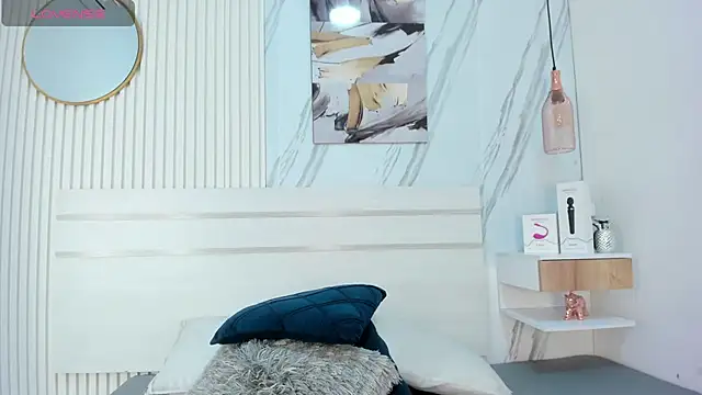 Snapshot of Afro_Luna chatting on November 2025 11:57:02 AM Afro Luna online show from November 2025 11:57:02 AM