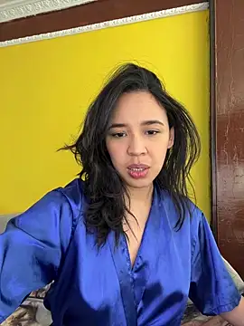 Esmerald 1111 online show from March 2026 02:10:02 PM