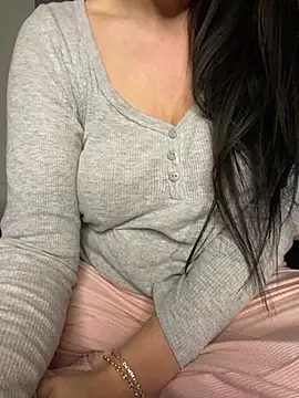 joliie coquiine online show from May 2026 11:25:02 PM