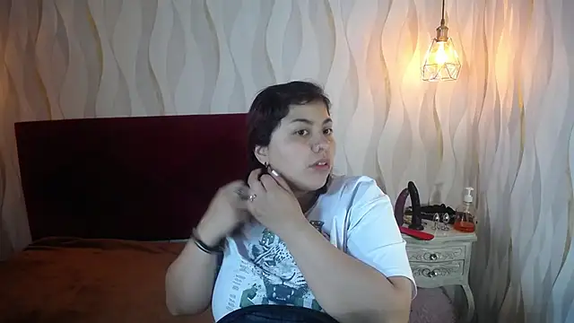 Snapshot of danna_garza chatting on November 2025 05:44:01 AM danna garza online show from November 2025 05:44:01 AM