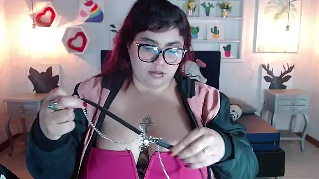 danna garza online show from February 2026 06:39:02 AM