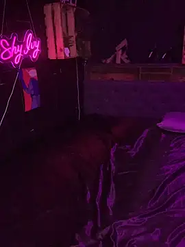 Shy-Ivy online show from April 2026 09:09:01 PM