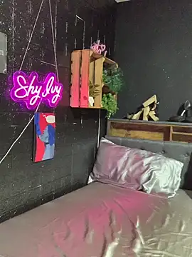 Shy-Ivy online show from May 2026 08:49:02 PM