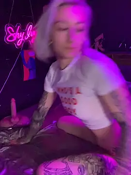 Shy-Ivy online show from May 2026 09:35:02 PM