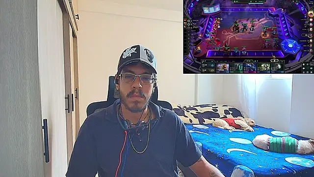 Snapshot of naitt_ chatting on December 2025 04:11:01 PM naitt online show from December 2025 04:11:01 PM