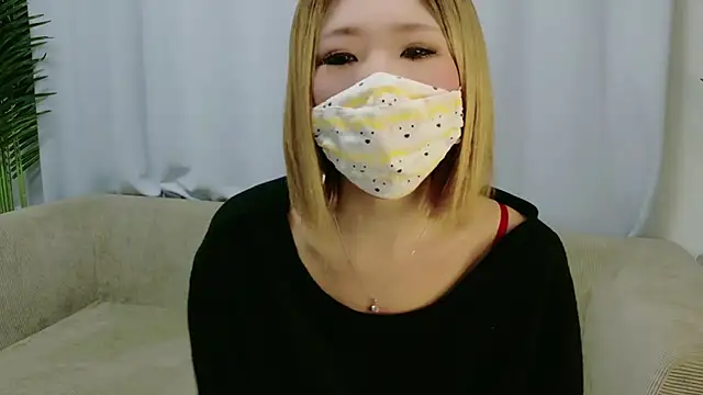 Snapshot of yuu_xxx_yuu chatting on February 2026 06:43:02 AM yuu xxx yuu online show from February 2026 06:43:02 AM