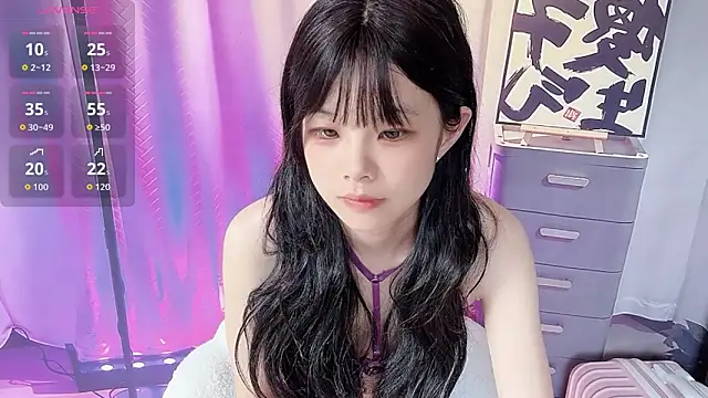 Snapshot of bunny-- chatting on December 2025 06:44:01 AM bunny-- online show from December 2025 06:44:01 AM