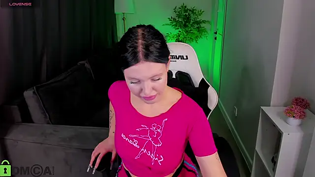 Snapshot of Eva_lovevy chatting on November 2025 09:09:01 AM Eva lovevy online show from November 2025 09:09:01 AM