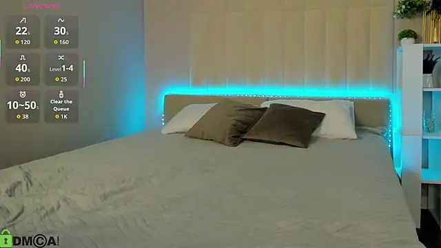 LiraRevery online show from March 2026 10:49:02 PM