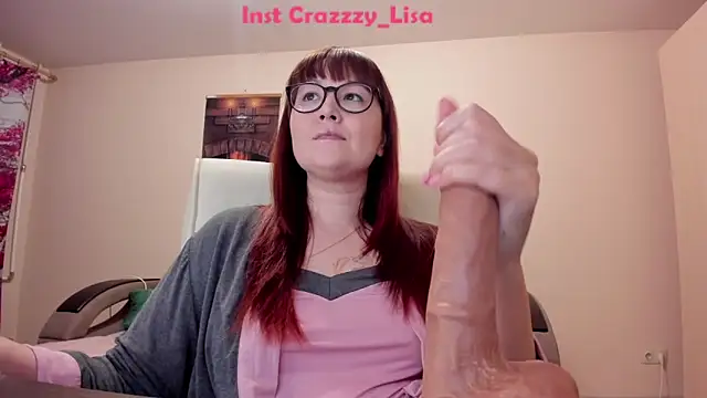 Snapshot of Foxy-lady chatting on March 2025 08:15:02 PM Foxy-lady online show from March 2025 08:15:02 PM