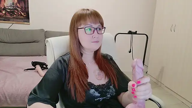 Snapshot of Foxy-lady chatting on October 2025 07:35:02 PM Foxy-lady online show from October 2025 07:35:02 PM