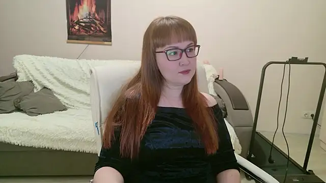 Snapshot of Foxy-lady chatting on November 2025 12:32:01 AM Foxy-lady online show from November 2025 12:32:01 AM