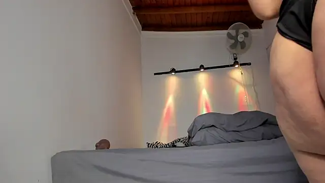 Snapshot of alessa28 chatting on November 2025 02:58:01 AM alessa28 online show from November 2025 02:58:01 AM