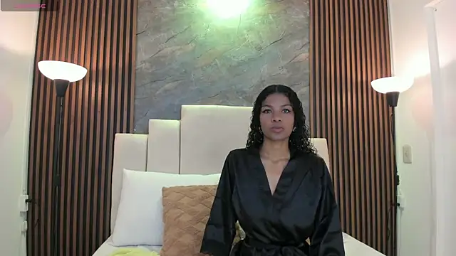 Snapshot of catiusca_reyes_03 chatting on November 2025 01:44:02 PM catiusca reyes 03 online show from November 2025 01:44:02 PM