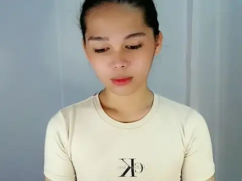 Snapshot of sluttyLeila chatting on February 2026 02:59:02 PM sluttyLeila online show from February 2026 02:59:02 PM