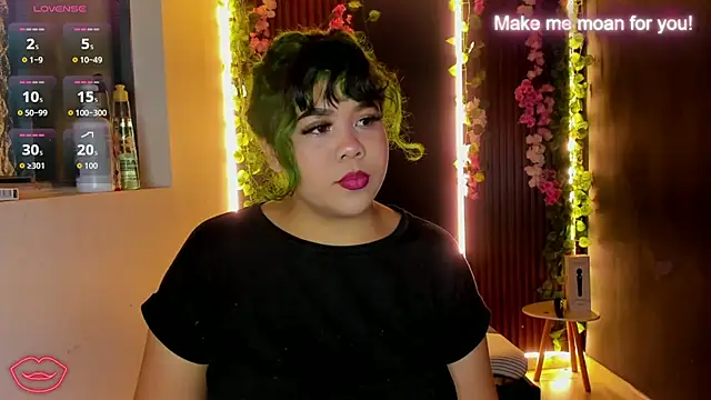 Amanda Mooree online show from July 2026 07:02:02 AM