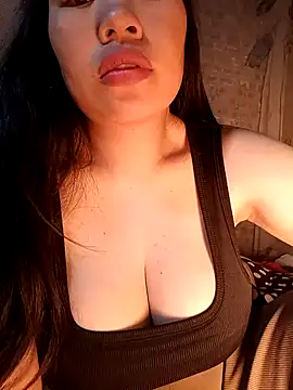 Snapshot of Pampirara chatting on November 2025 11:37:01 PM Pampirara online show from November 2025 11:37:01 PM