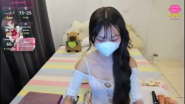 Teahyee online show from May 2026 01:40:01 PM