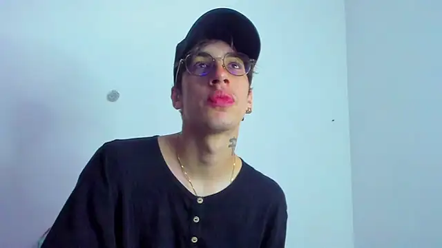 Snapshot of Dio__morningstar chatting on November 2025 12:16:01 PM Dio morningstar online show from November 2025 12:16:01 PM