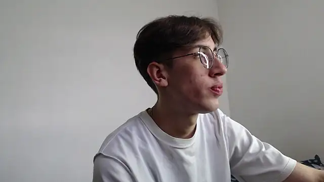 Snapshot of Dio__morningstar chatting on December 2025 01:27:01 PM Dio morningstar online show from December 2025 01:27:01 PM