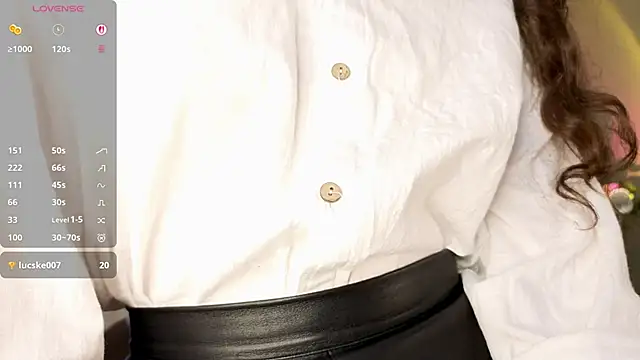 Snapshot of SudieNatera chatting on December 2025 05:38:02 AM SudieNatera online show from December 2025 05:38:02 AM