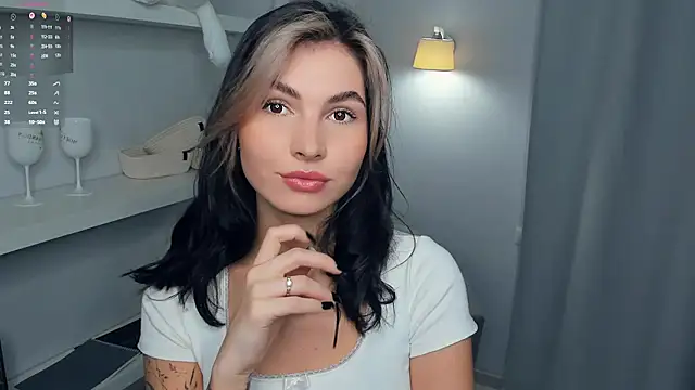 Snapshot of FeliciaKogen chatting on November 2025 07:19:01 AM FeliciaKogen online show from November 2025 07:19:01 AM