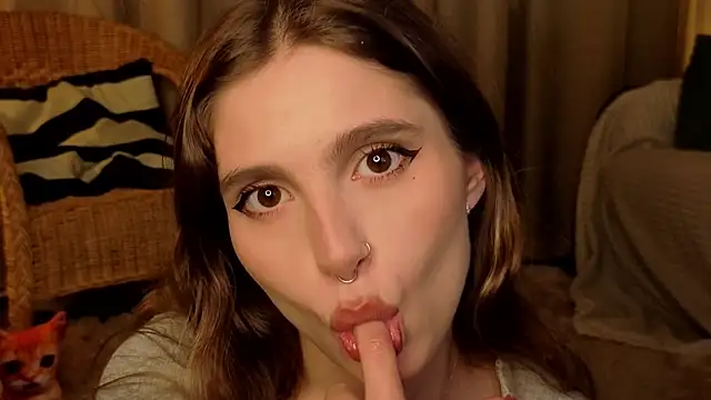 RozanneJordan online show from May 2026 06:03:01 PM