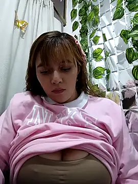 Snapshot of Juanita-30 chatting on November 2025 07:47:02 PM Juanita-30 online show from November 2025 07:47:02 PM