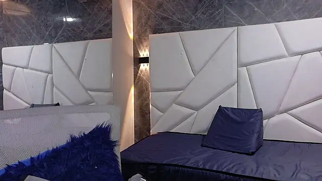 Snapshot of pettymoon1 chatting on November 2025 11:33:02 AM pettymoon1 online show from November 2025 11:33:02 AM