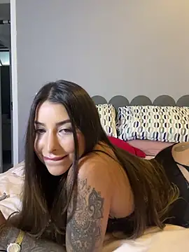 thauanydemontie online show from March 2026 08:41:01 PM