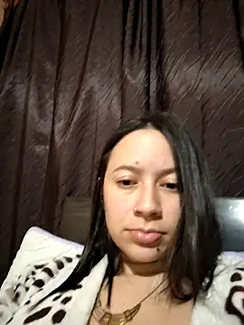 Annie Petters online show from November 2025 03:43:02 AM