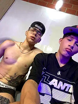 Snapshot of Handsome_boys69 chatting on December 2025 03:48:01 AM Handsome boys69 online show from December 2025 03:48:01 AM